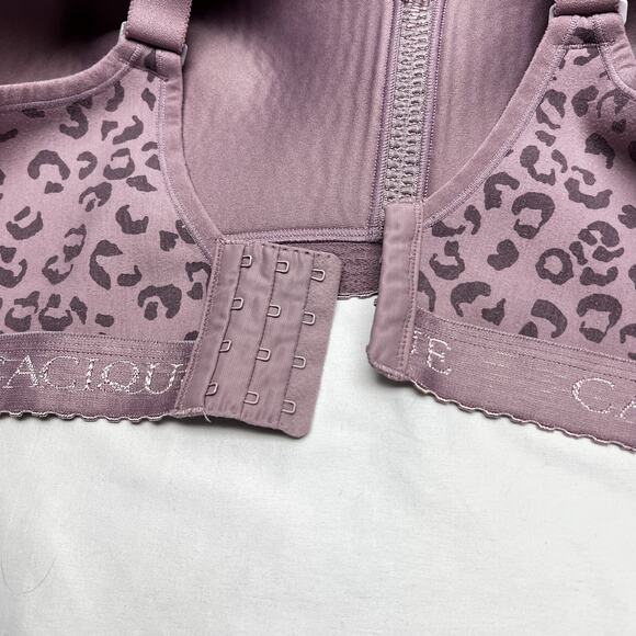 Cacique 42DDD Bra Lavender Animal Print Lightly Lined No Wire Sports Tee Shirt - Picture 4 of 6